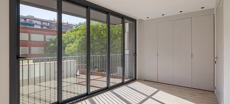Aluminum Glazed Window Installation in Lauderdale Lakes, FL