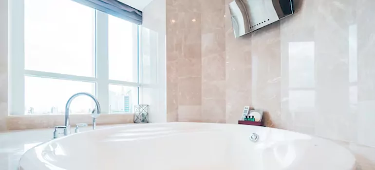 Bathroom Window Coverings in Lauderdale Lakes, FL