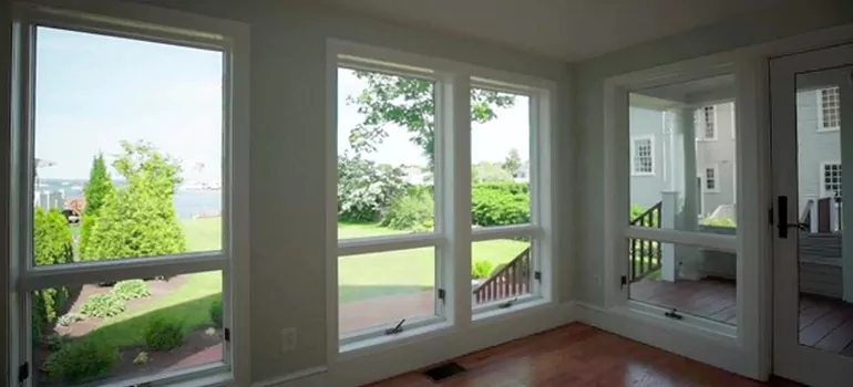 Double-hung Window Repair in Lauderdale Lakes, FL