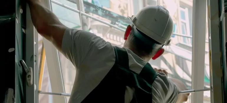 Install Exterior Storm Windows in Lauderdale Lakes, FL